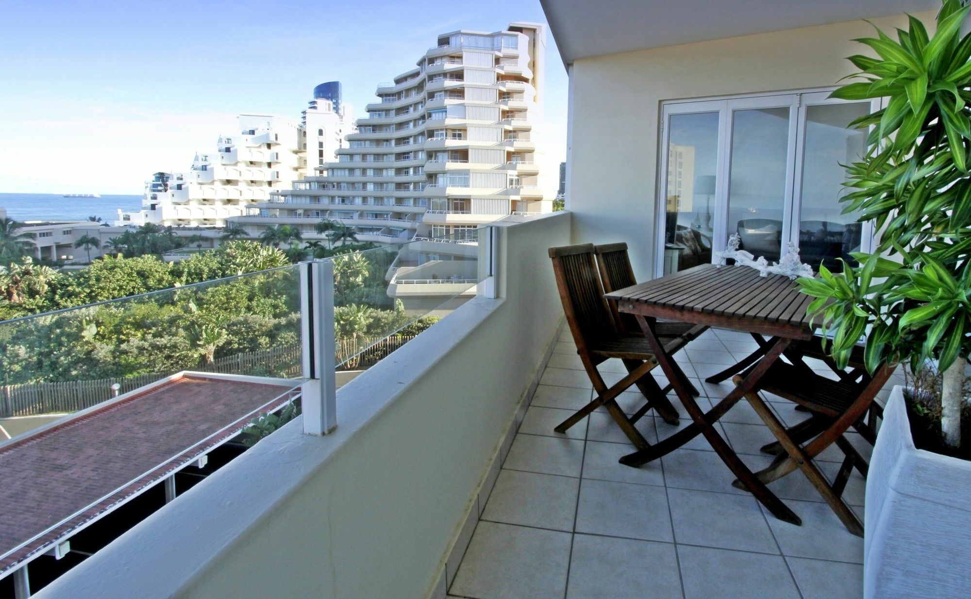 34 Sea Lodge - By Stay In Umhlanga เดอร์บัน ภายนอก รูปภาพ